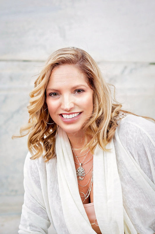 "Q&A With Elle Cosimano"